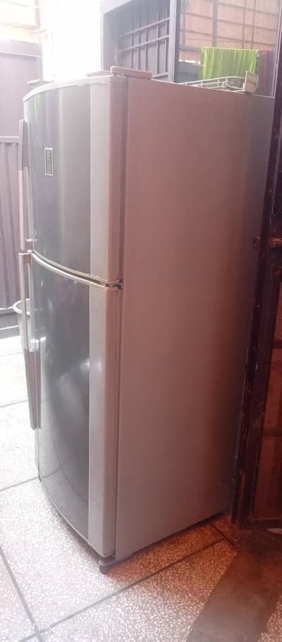 Dawlance Medium Large Size Refrigerator, For Sale