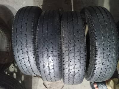 145 R 12 tubeless tyre available