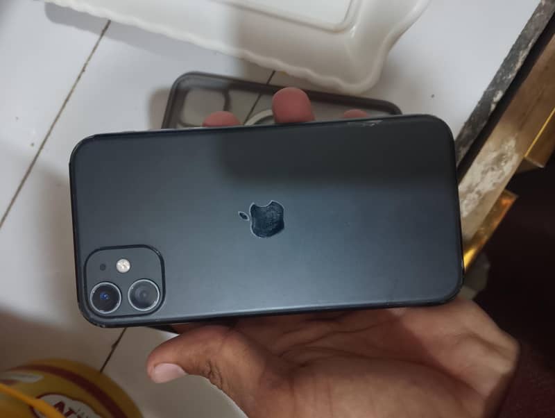 Apple iPhone 11 0