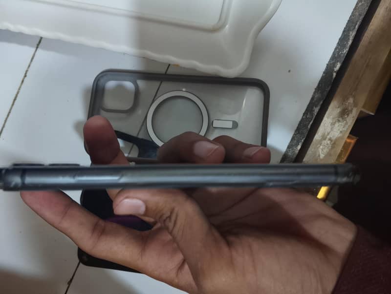 Apple iPhone 11 6