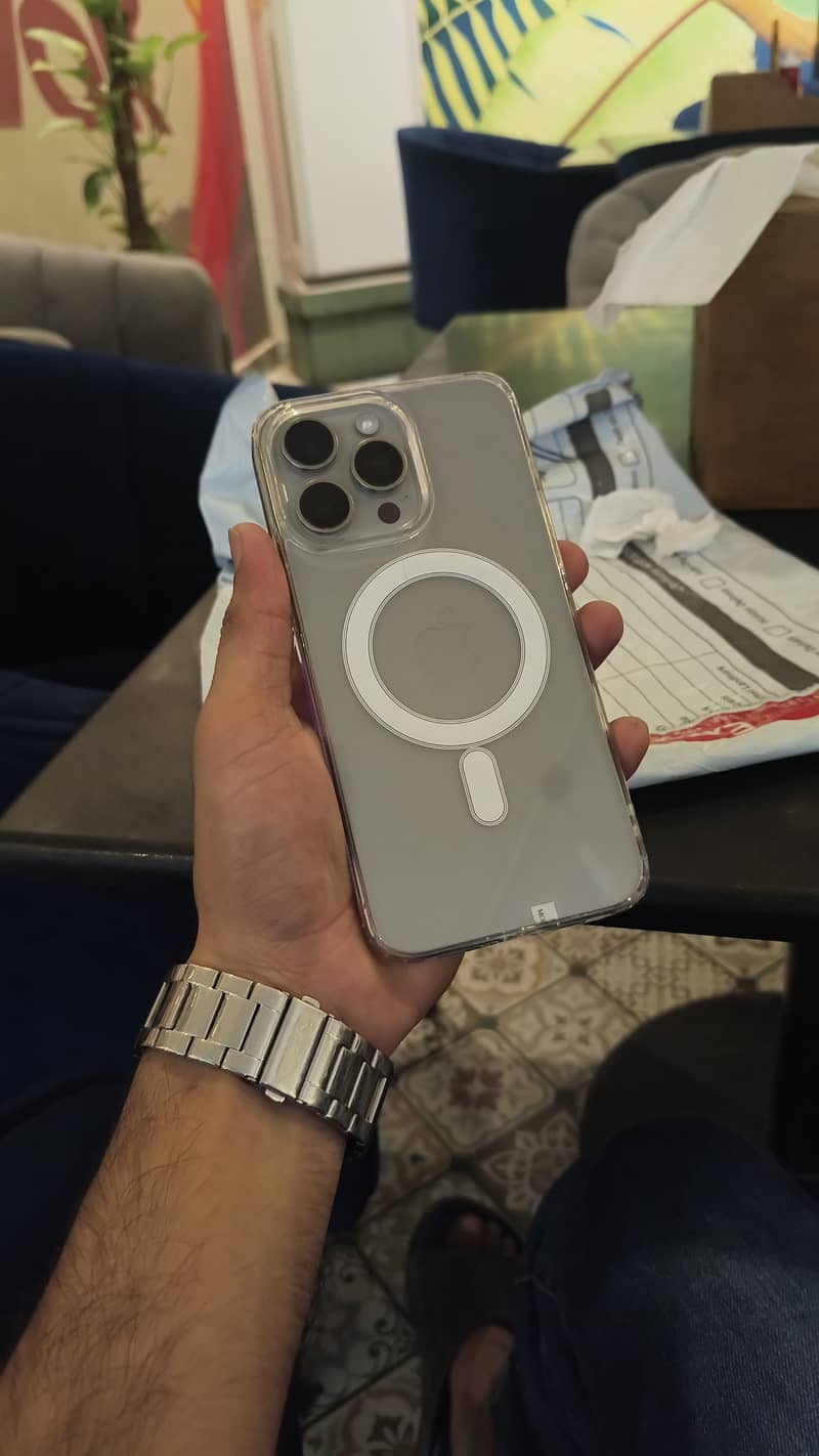 Apple iPhone 15 Pro Max 1