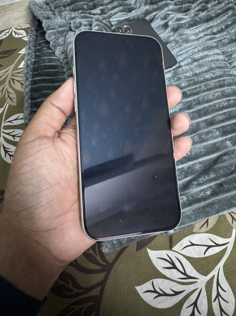 Apple iPhone 17 Pro Max 0