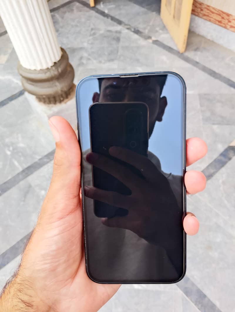 Apple iPhone 14 5