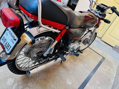 03011111042 Honda CD-70 (2022) model