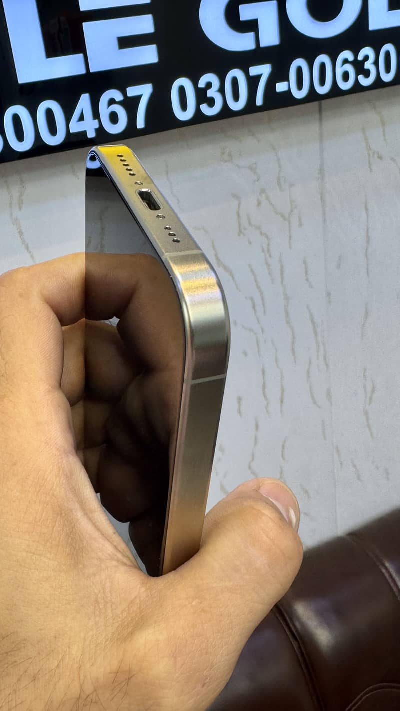 Apple iPhone 15 Pro 7