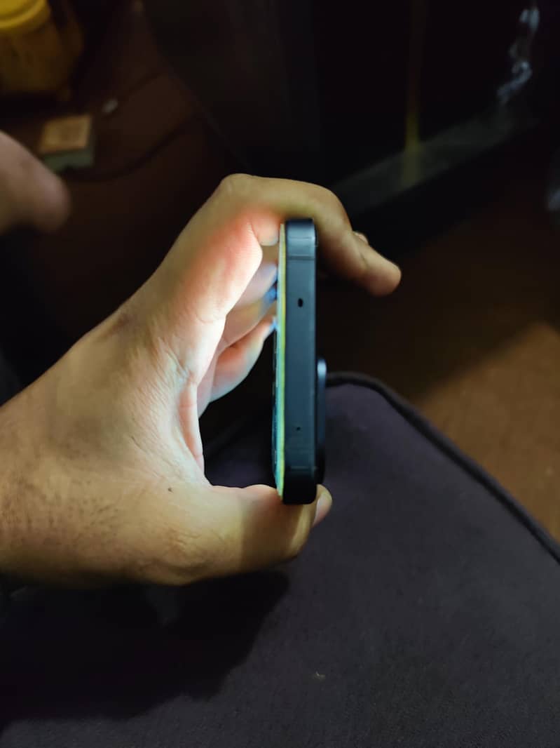 One Plus 13s 4