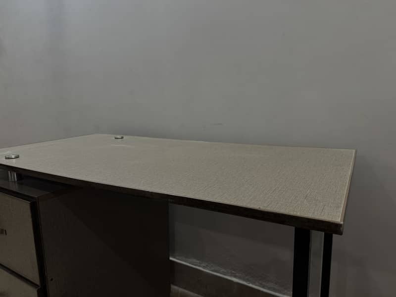 Computer Table and Study Table 8