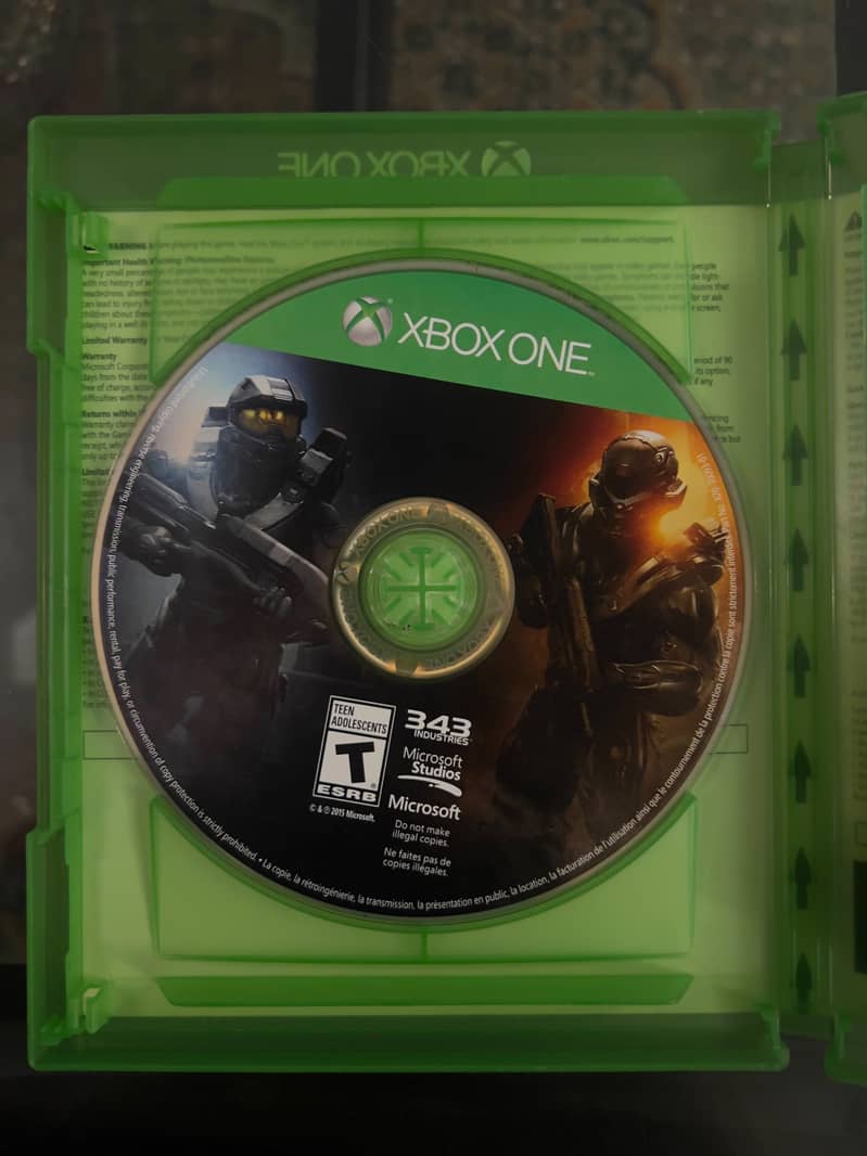 Xbox one discs 8