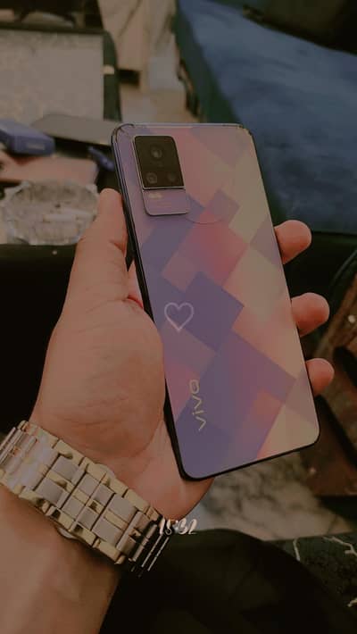 Vivo V21e