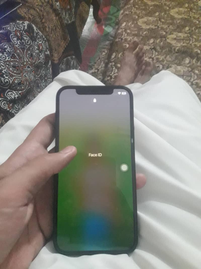 Apple iPhone 12 waterpack icloud lock 8
