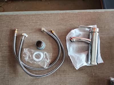 Premium Chrome Single Lever Basin Mixer Tap With Complete Hoses