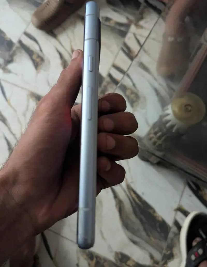 Google Pixel 7a 3