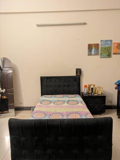 poshish black single bed (with site tables included)