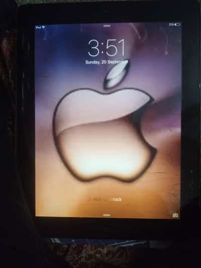 Apple iPad Mini 2 – Fully Working – Cracked Sides Description: