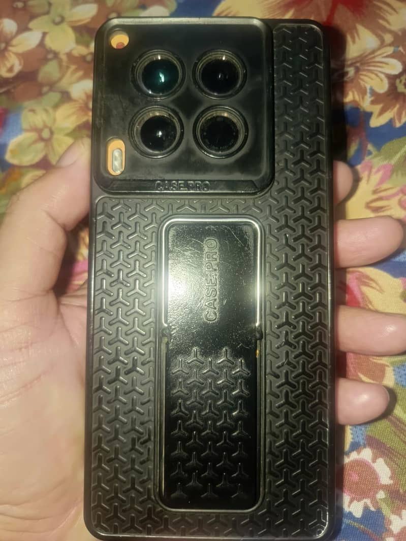 Tecno CAMON 30 4