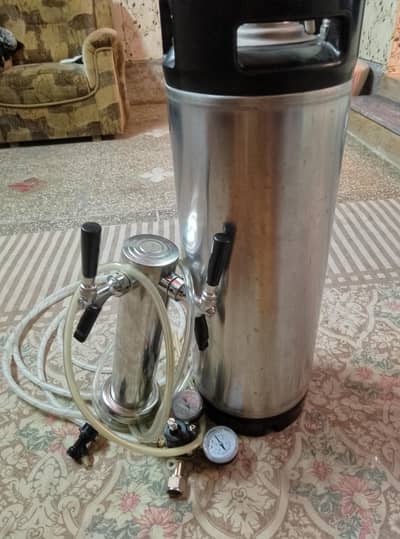 soda tank 19L with two tabTower and CO2 regulator