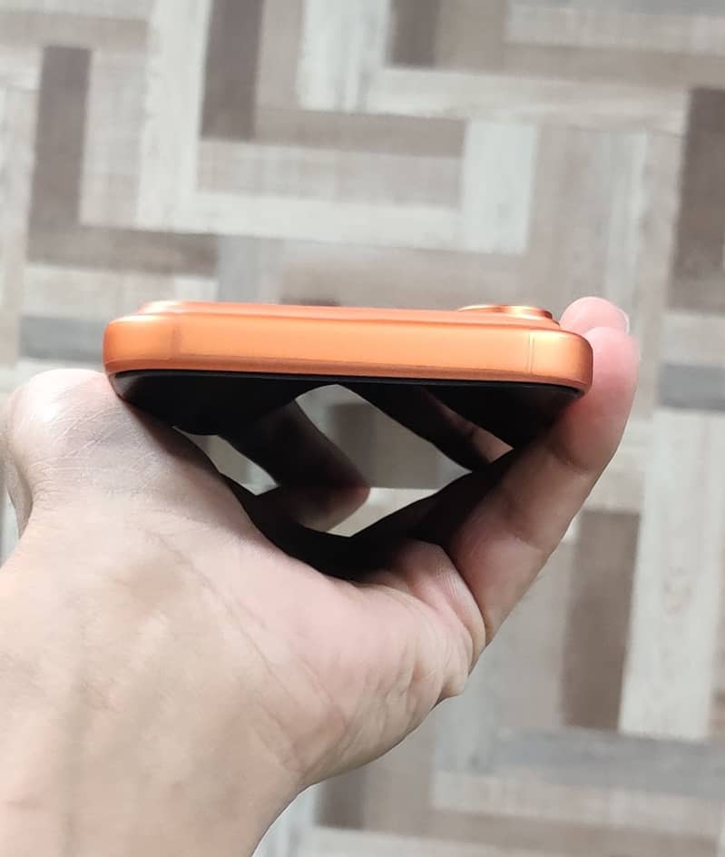 Apple iPhone 17 Pro Max 3