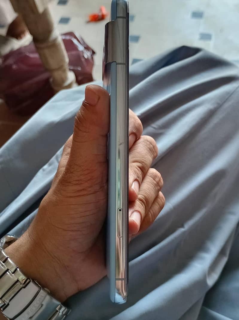 Google Pixel 8 Pro 4