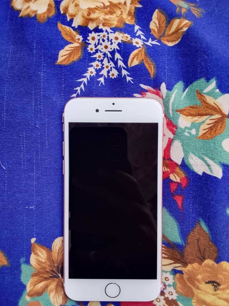 Apple iPhone 7 0