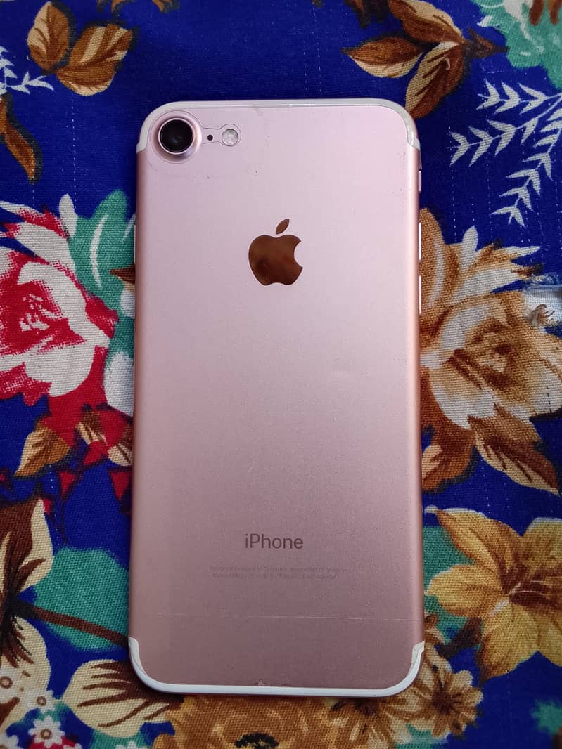 Apple iPhone 7 1