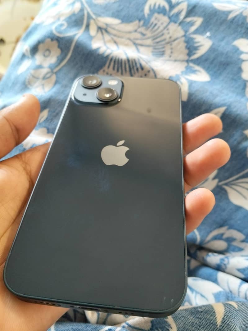 Apple iPhone 13 0
