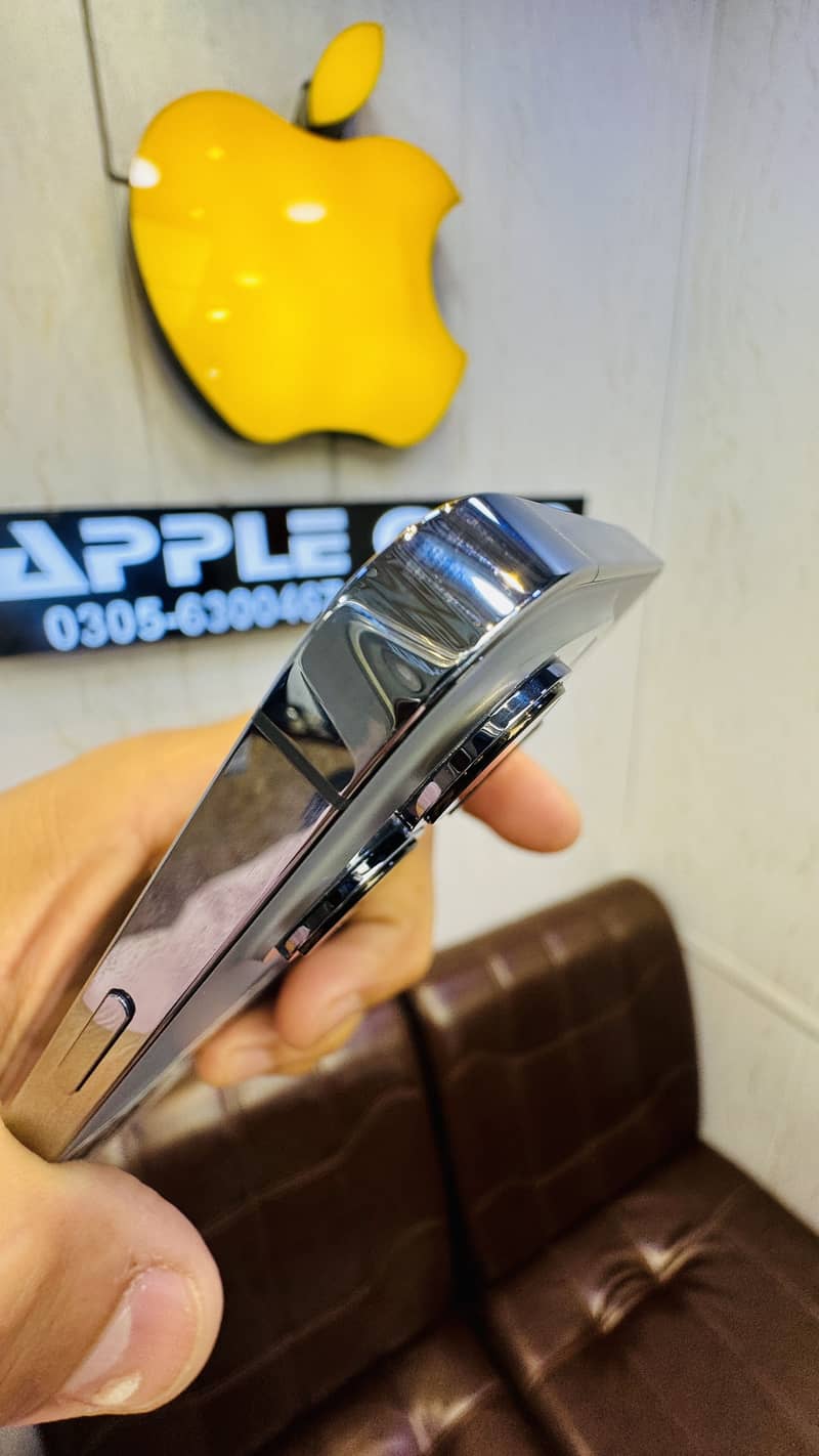 Apple iPhone 13 Pro 4