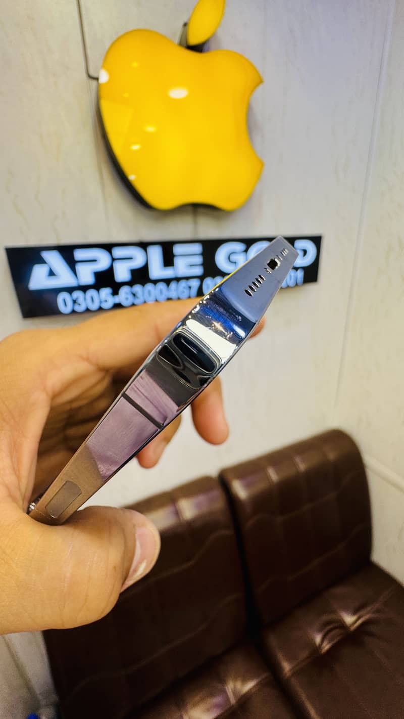 Apple iPhone 13 Pro 6