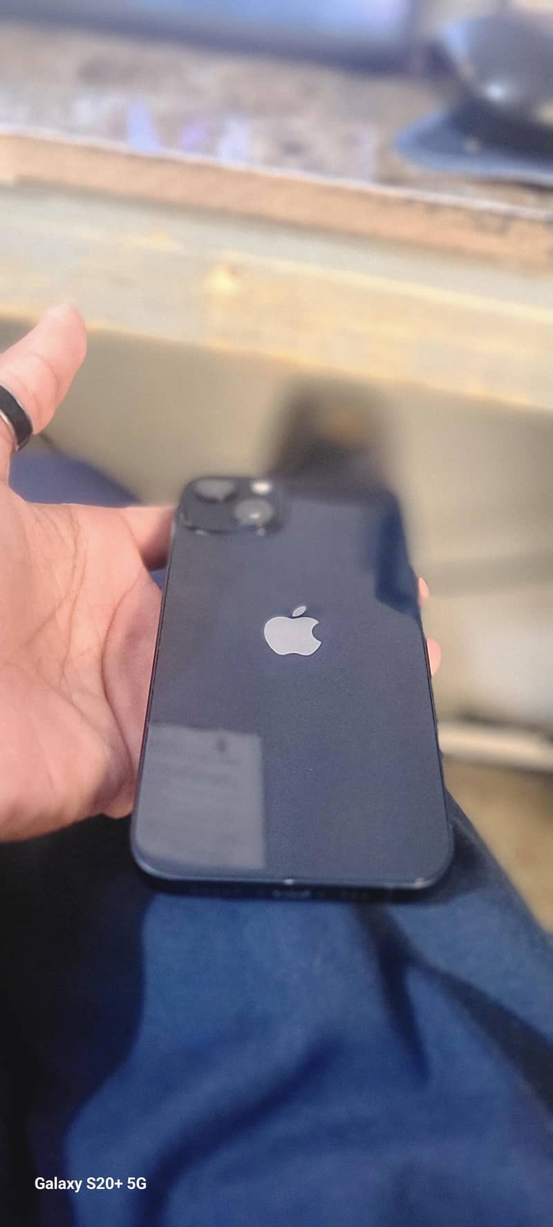 Apple iPhone 13 4