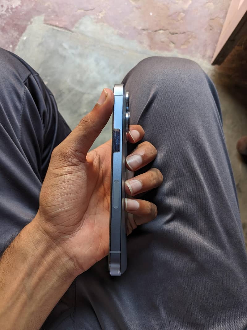Apple iPhone 13 Pro 3