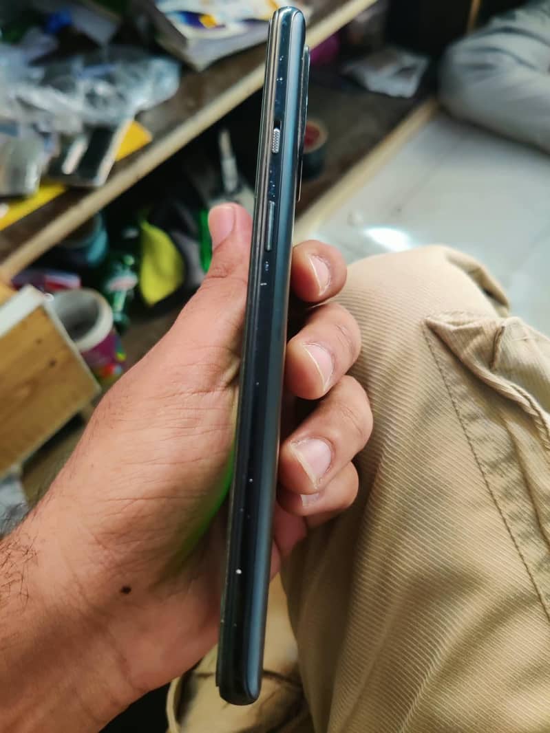 One Plus 9R 3