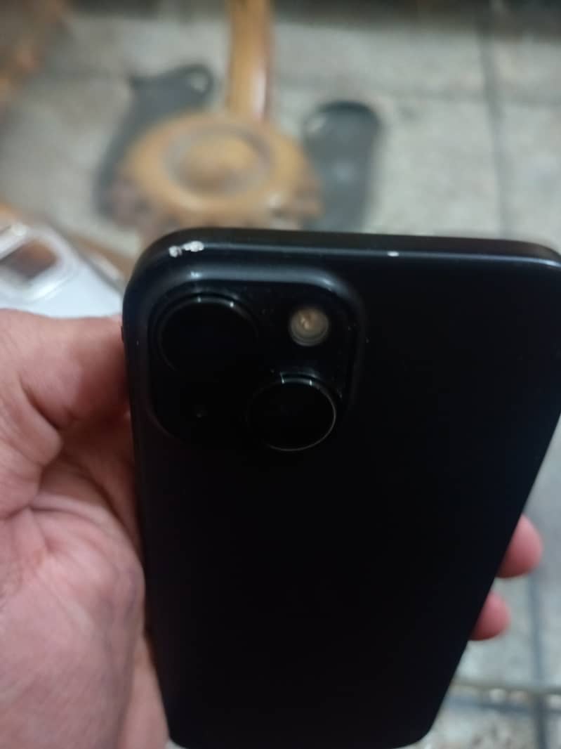 Apple iPhone 15 2