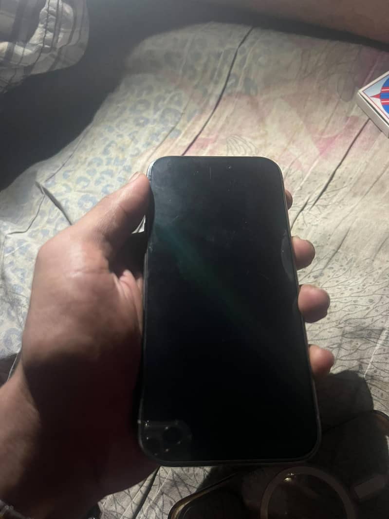 Apple iPhone 15 Pro 0