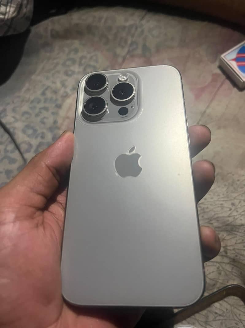 Apple iPhone 15 Pro 5