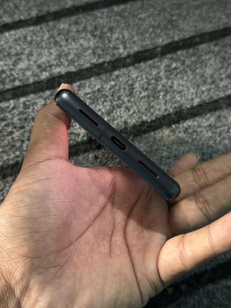 Google Pixel 7 5