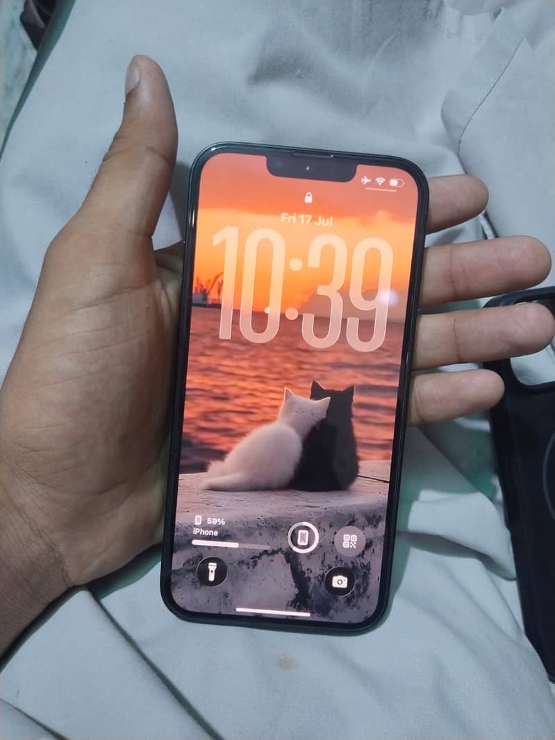 Apple iPhone 13 1