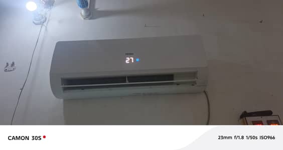 haier aik ton sada ac