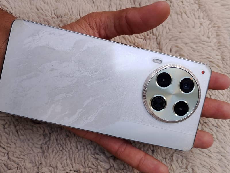 Tecno CAMON 30 3