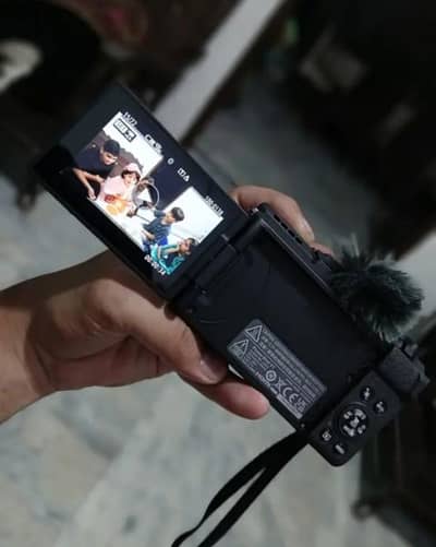 Canon PowerShot V1 my WhatsApp No O3=22//67\\82O=8O