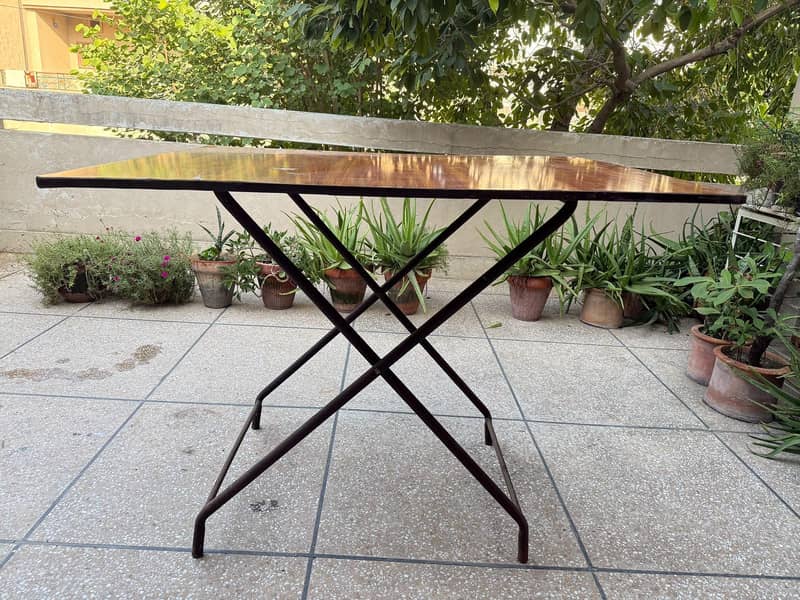 folding table 3