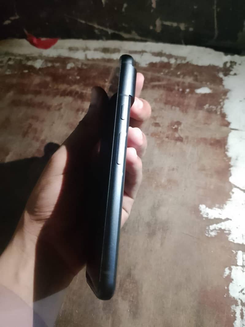 Google Pixel 8 3