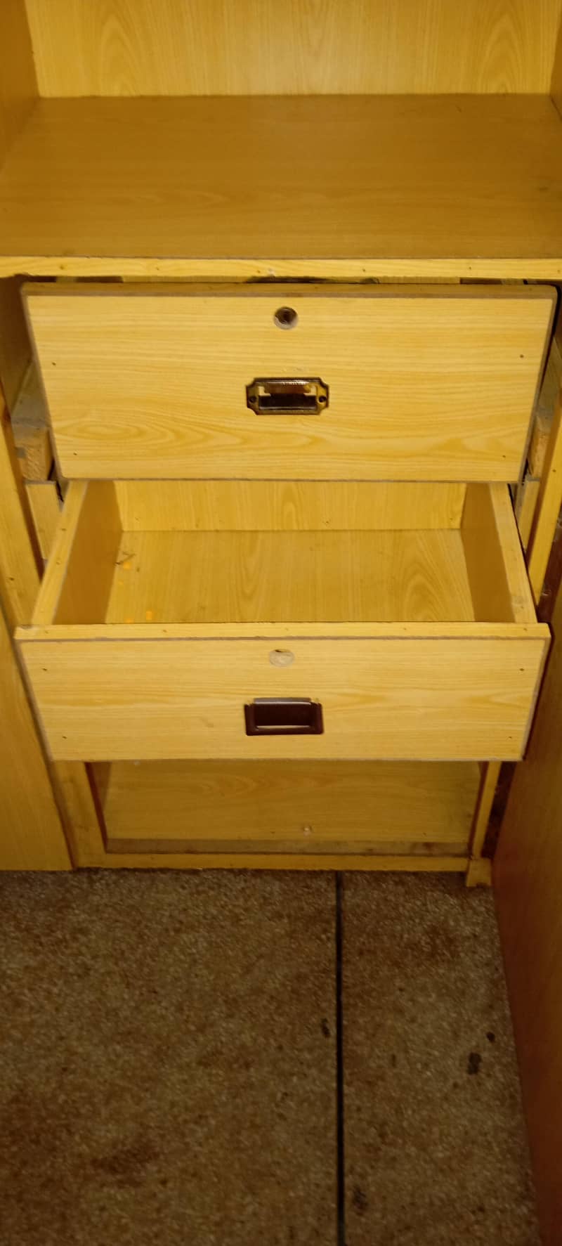 wardrobe 4