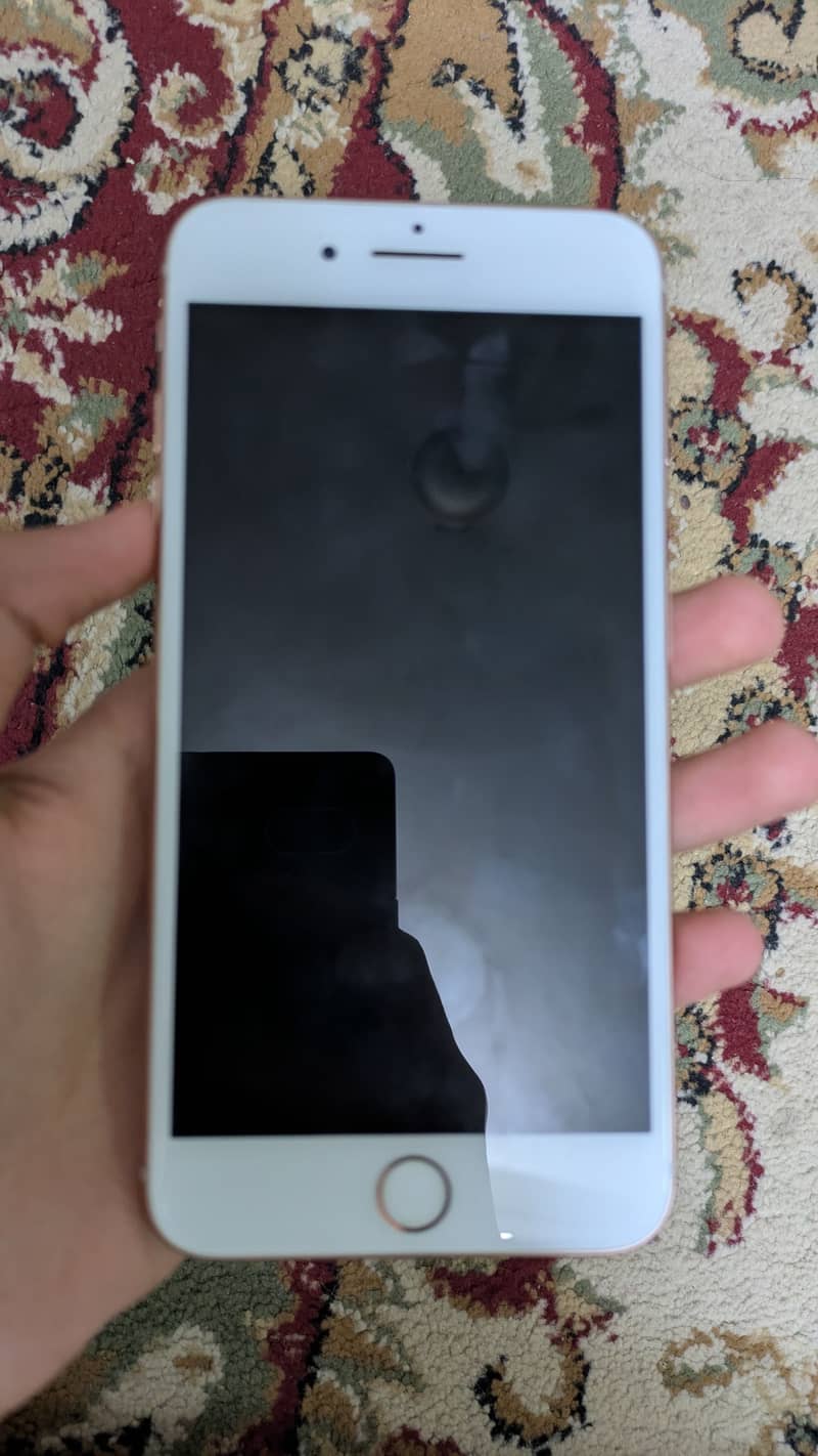 Apple iPhone 8 Plus 2