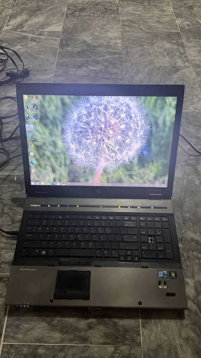 Extra size HP laptop core i7