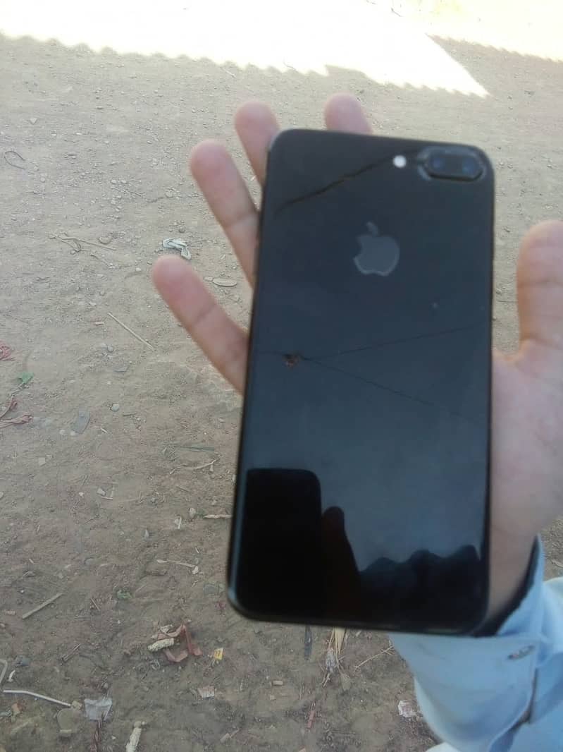 Apple iPhone 7 Plus 1