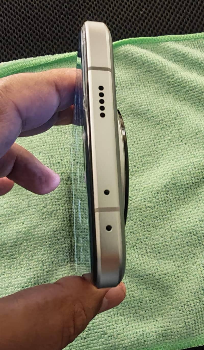 Honor Magic7 Pro 5