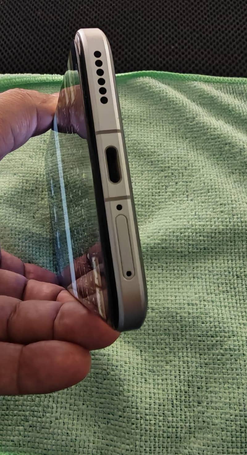 Honor Magic7 Pro 6