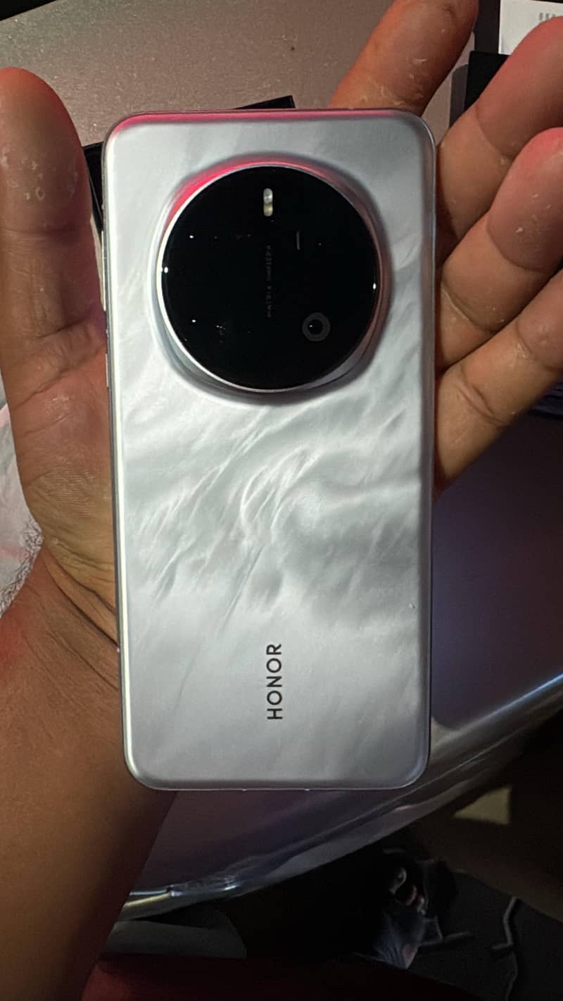 Honor Magic7 Pro 10