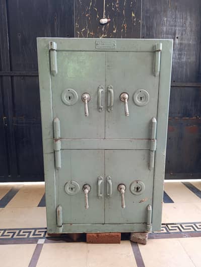 Heavy-Duty Steel Safe Locker — Strong, Durable & Secure.