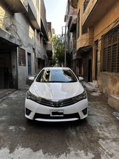 Toyota Corolla Altis 2015