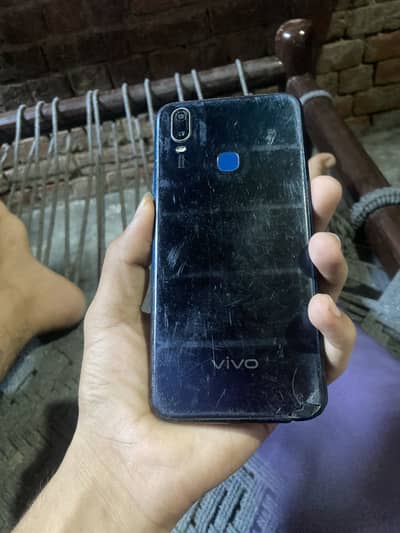 Vivo Y11
